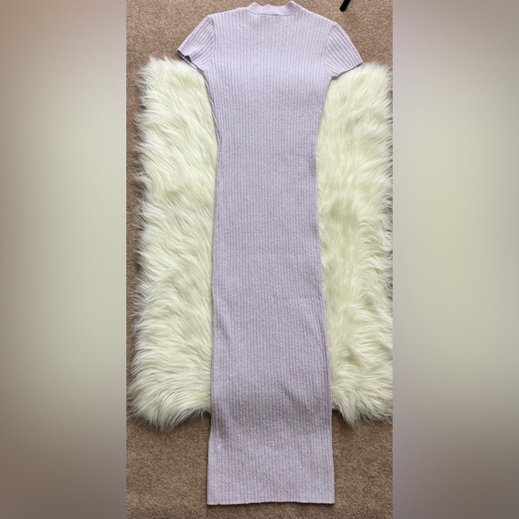 Good American Ribbed Terry Midi Dress in Lavender Purple - Picture 4 of 5